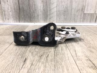 Ролик сдвижной двери нижний правый NV200 USA 13- 2013 2.0 MR20DE