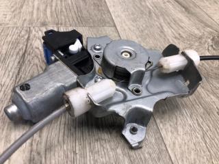 Стеклоподъемник передний правый NV200 USA 13- 2013 2.0 MR20DE