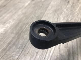 Поводок стеклоочистителя передний правый NISSAN NV200 USA 13- 2.0 MR20DE