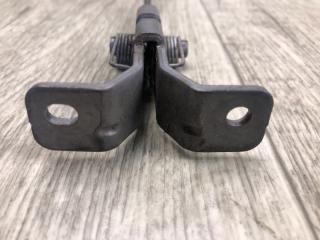 Ограничитель двери задний левый NV200 USA 13- 2013 2.0 MR20DE