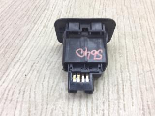 Кнопка открывания багажника внутренняя VENZA 09-16 2009 3.5 2GR-FE