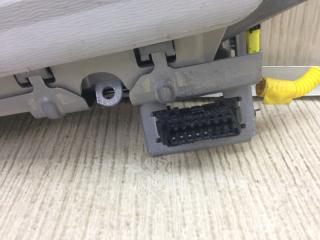 Подушка безопасности в колени левая VENZA 09-16 2009 3.5 2GR-FE