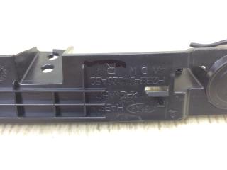 Кронштейн правый FIESTA 08-17 2017 1.6 C16HDEZ