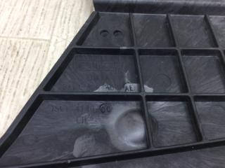 Направляющая стекла двери задняя левая FORD FIESTA 08-17 1.6 C16HDEZ