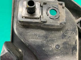 Кронштейн заднего бампера задний правый FUSION 14- 2016 2.5L