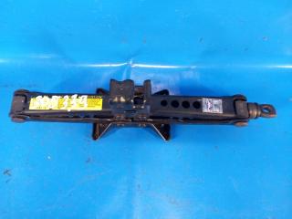 Домкрат CAMRY 40 06-11