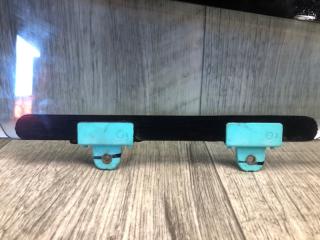 Стекло двери переднее левое NISSAN NV200 USA 13- 2.0 MR20DE