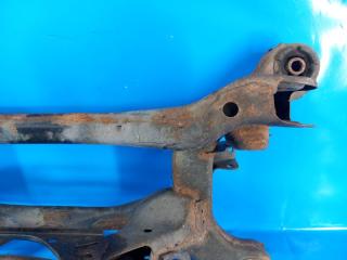 Балка задней подвески 200 10-14 2013 3.6 ERB