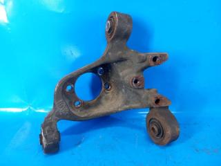 Цапфа задняя левая 200 10-14 2012 2.4 ED3