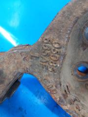 Цапфа задняя левая 200 10-14 2013 3.6 ERB