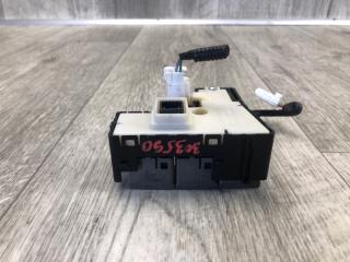 Кнопка аварийной сигнализации PRIUS - 30 09-17 2013 ZVW30 1.8 2ZRFXE