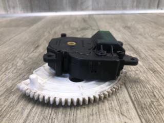 Моторчик заслонки печки PRIUS - 30 09-17 2013 ZVW30 1.8 2ZRFXE