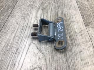 Петля крышки багажника PRIUS - 30 09-17 2013 ZVW30 1.8 2ZRFXE