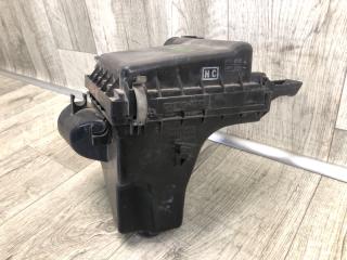 Корпус воздушного фильтра TOYOTA PRIUS - 30 09-17 2013