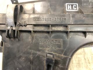 Корпус воздушного фильтра PRIUS - 30 09-17 2013 ZVW30 1.8 2ZRFXE