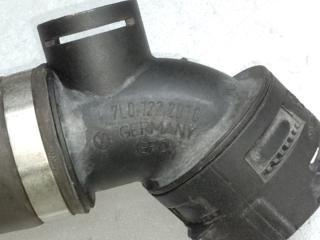 Патрубок системы охлаждения TOUAREG 02-10 2007 BHK 3.6