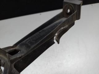 Кронштейн противотуманной фары правый ES300 ES330 01-06 2005 3.3 3MZFE