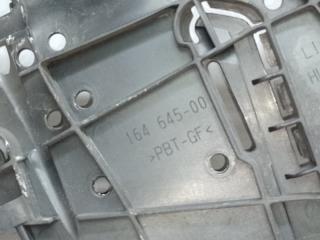 Кронштейн крепления фары левый VOLKSWAGEN TOUAREG 02-10 BHK 3.6