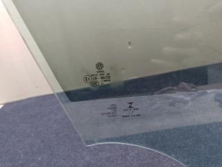 Стекло двери переднее правое JETTA USA 18- 2020 DJXA 1.4