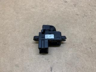 Кнопка стеклоподъемника задняя левая NISSAN SENTRA B17 12-21