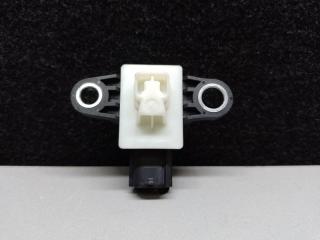 Датчик удара передний левый SENTRA B17 12-21 2018 1.8 MRA8DE