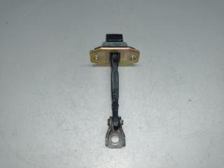 Ограничитель двери задний правый MITSUBISHI OUTLANDER XL 05-13 2006 Б/У Ограничитель двери задний правый MITSUBISHI OUTLANDER XL 05-13 2006