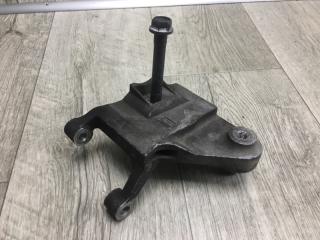 Кронштейн двигателя NV200 USA 13- 2013 2.0 MR20DE