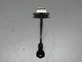 Ограничитель двери задний правый INFINITI M35/M45 04-10 2006