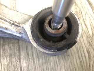 Рычаг задней подвески поперечный верхний правый PATHFINDER R52 12-21 2015 R52 3.5 VQ35DE