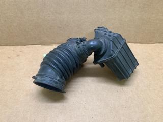 Патрубок воздушного фильтра MAZDA 3 BK 03-08 BK 2.3 L3