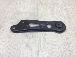 Крепление балки подвески переднее правое MDX (YD2) 06-13