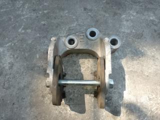 Кронштейн двигателя правый MITSUBISHI OUTLANDER XL 05-13 2009 Б/У Кронштейн двигателя правый MITSUBISHI OUTLANDER XL 05-13 2009