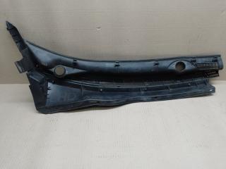 Пластик под лобовое стекло / Жабо левый OUTLANDER XL 05-13 2006 3.0 6B31