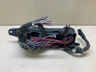 Блок предохранителей моторный отсек TOYOTA MATRIX 02-08 ZZE132 1.8L 1ZZ-FE