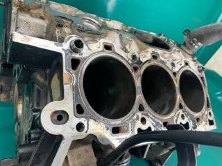 Блок двигателя TRIBUTE 00-07 2001 Внедорожник 3.0