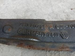 Кулак поворотный передний левый VOLKSWAGEN TOUAREG 02-10 BHK 3.6