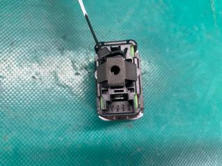 Кнопка стеклоподъемника задняя правая INFINITI QX30 16-20 Внедорожник 2.0 20PET