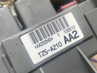 Блок предохранителей салон передний правый MDX (YD3) 13-21 2013 3.5 J35Y5