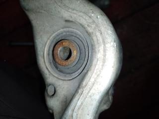 Рычаг передней подвески нижний правый M35/M45 04-10 2008 3.5 VQ35HR