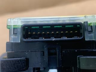 Подрулевой переключатель левый OUTLANDER 03-07 2003 2.4 4G69