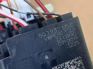 Блок предохранителей салон VOLKSWAGEN JETTA USA 18- DJXA 1.4