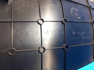 Накладка в салоне TOYOTA PRIUS 16- 1.8 2ZRFXE