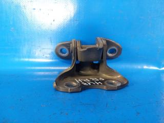 Петля двери нижняя передняя правая PRIUS 16- 2016 1.8 2ZRFXE