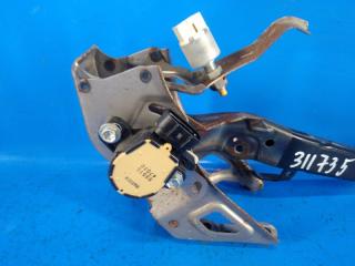 Педаль тормоза PRIUS - 20 03-11 2006 1NZ-FXE 1.5L