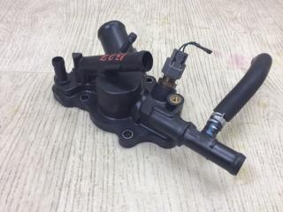 Корпус термостата NISSAN QASHQAI/ROGUE SPORT 14- J11 2.0L MR20DD