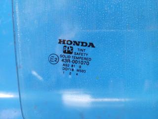 Стекло двери заднее правое CIVIC ES 00-05