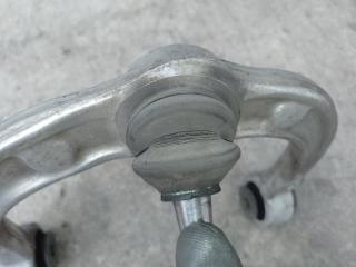 Рычаг передней подвески верхний правый GL-CLASS X164 06-12 2011 M273923 4.7L