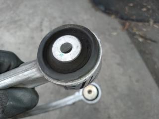 Рычаг передней подвески верхний левый GL-CLASS X164 06-12 2011 M273923 4.7L