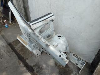 Четверть кузова передняя правый GL-CLASS X164 06-12 2011 M273923 4.7L