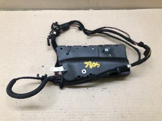 Подушка безопасности в сиденье правая TOUAREG 02-10 2007 BHK 3.6